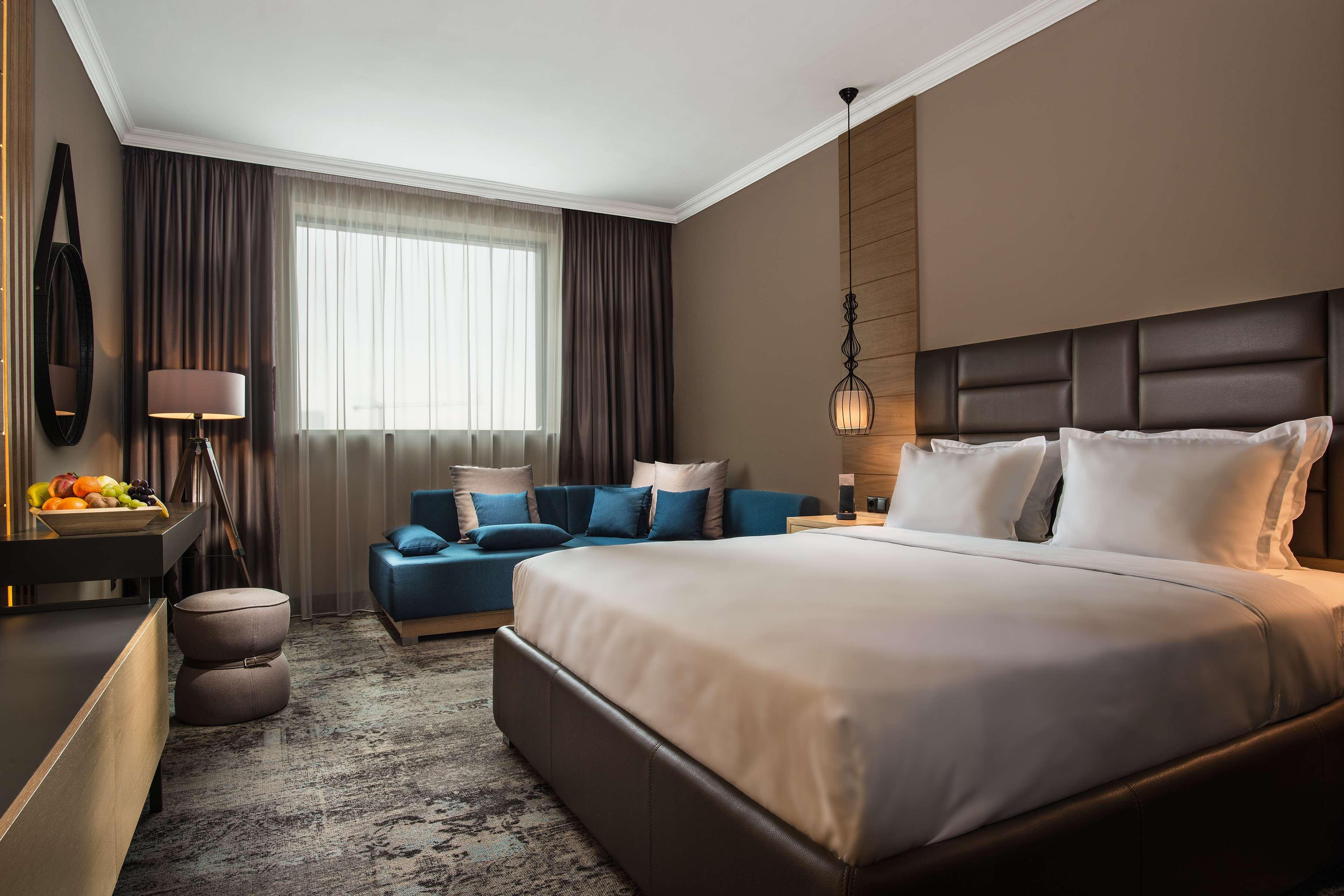 Expo Sofia Hotel - Free Arrival Shuttle Bus - Free Parking - Free Compliments - Free Wi-Fi Buitenkant foto